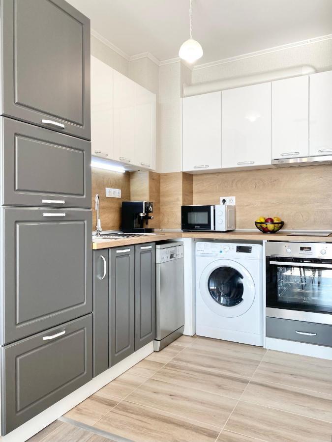 Private Apartment For 4 Guests And Parking Plovdiv Luaran gambar