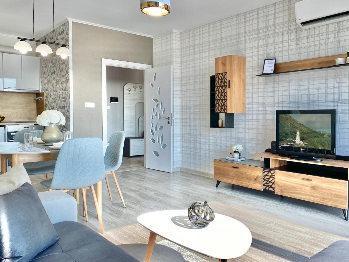 Private Apartment For 4 Guests And Parking Plovdiv Luaran gambar