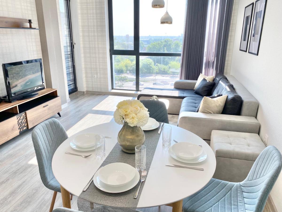Private Apartment For 4 Guests And Parking Plovdiv Luaran gambar