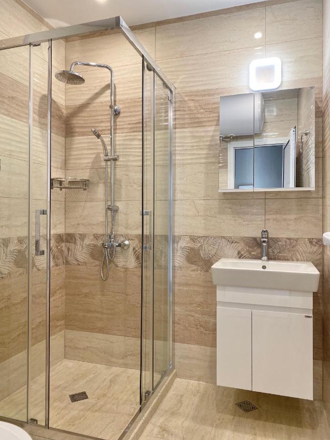 Private Apartment For 4 Guests And Parking Plovdiv Luaran gambar