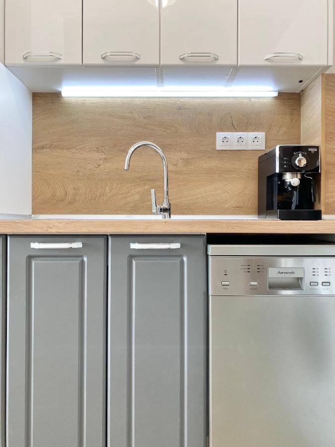 Private Apartment For 4 Guests And Parking Plovdiv Luaran gambar